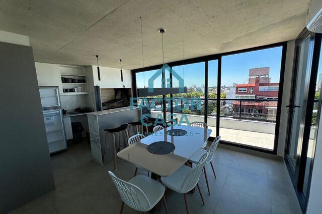 Apartamento en venta en Pocitos – 2 dormitorios, piso alto, cochera incluida | Edificio Bull