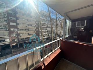 Apartamento en alquiler en Pocitos: 1 dormitorio, tercer piso al frente