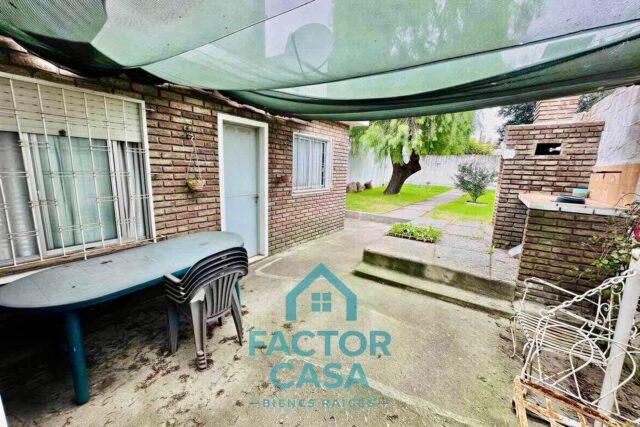 Casa en venta en Aires Puros: 3 dormitorios, padrón único, gran fondo y apta para préstamo bancario