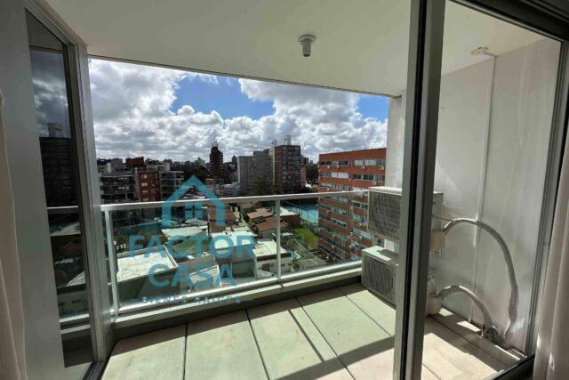 Alquiler de 1 dormitorio en Malvín Rambla y Colombes, piso 9º equipado y amenities premium